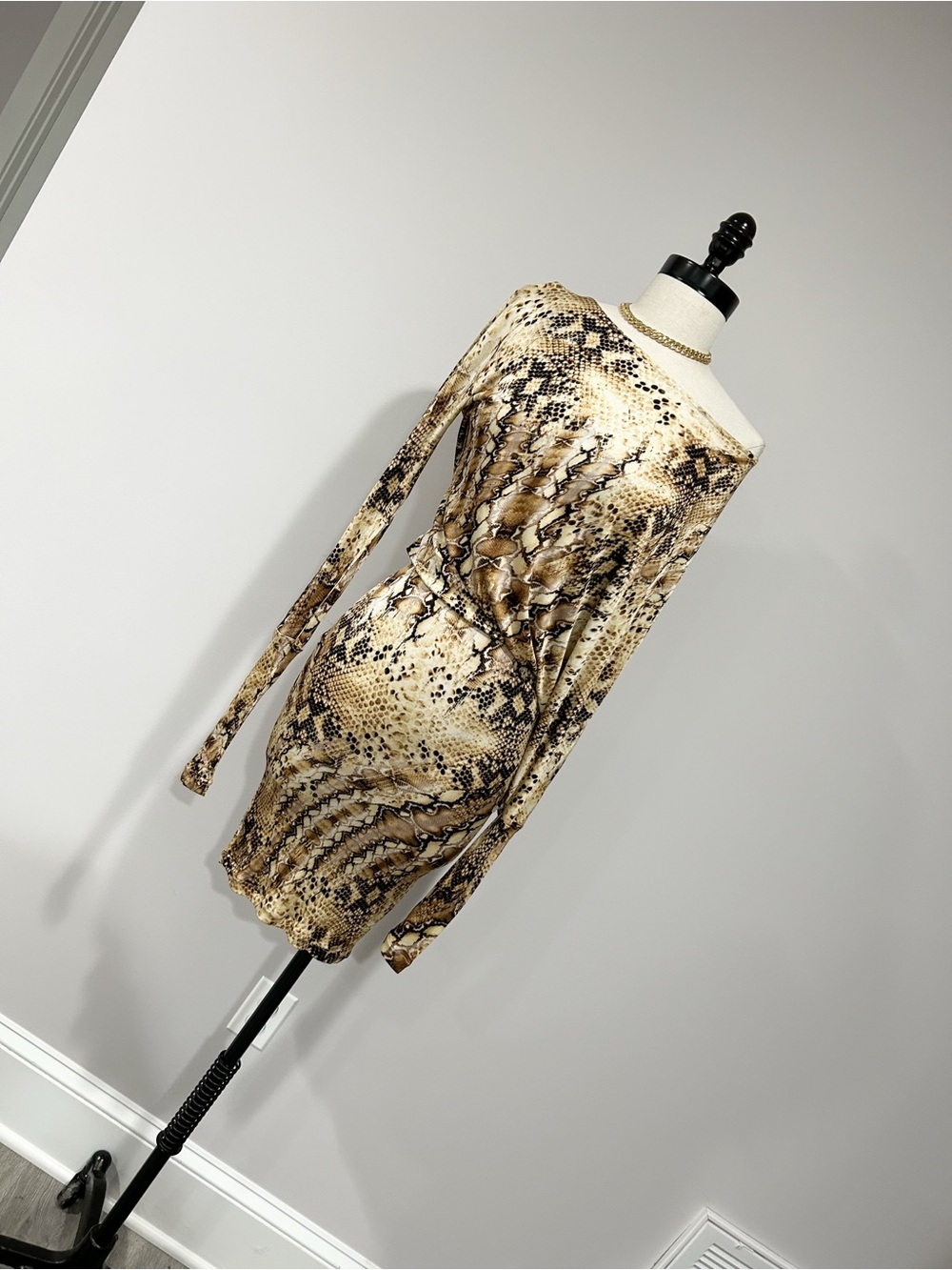 Guess by Marciano Snake-Print Long Sleeve Dress - Beige & Black